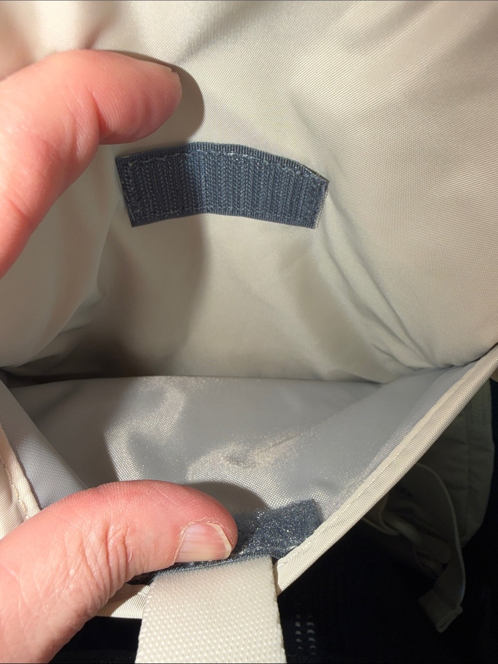 adidas Cream Sling Backpack Crossbody Bag - Picture 6 of 8